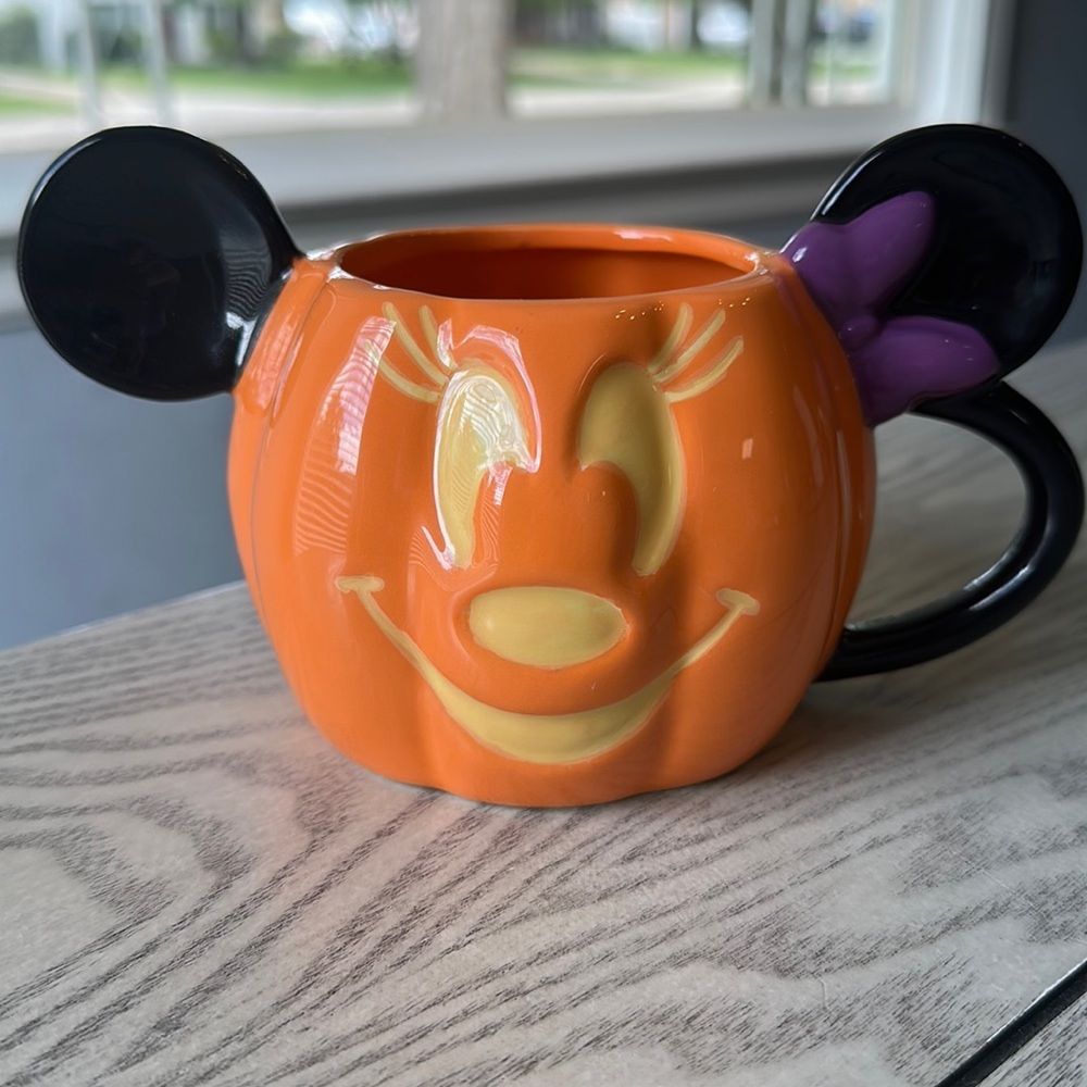New Disney Minnie Mouse Pumpkin Mug!
